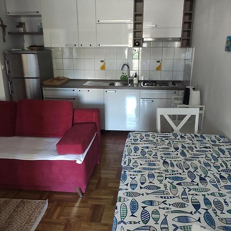Apartman Vesna 2 Persons Njivice Exteriér fotografie