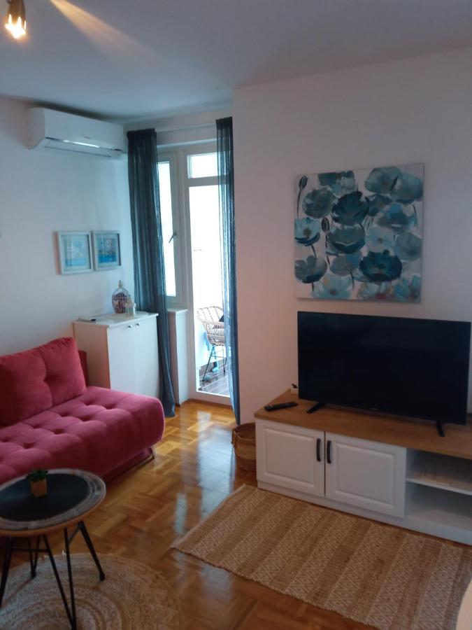 Apartman Vesna 2 Persons Njivice Exteriér fotografie